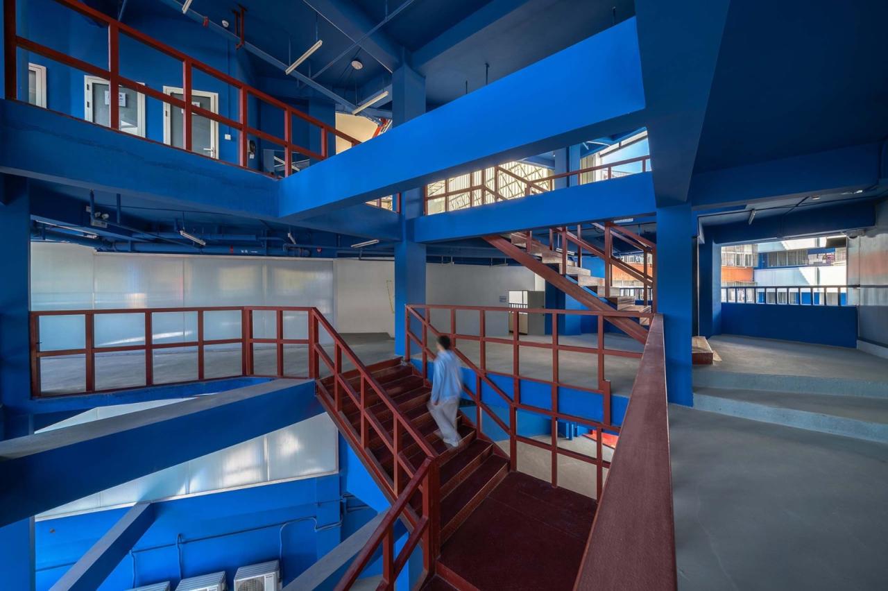 BIM建筑|深圳蓝白艺术院校 / 万社设计