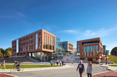 BIM建筑|Wilbur O. & Ann Powers 商学院 / LMN Architects-BIM建筑网