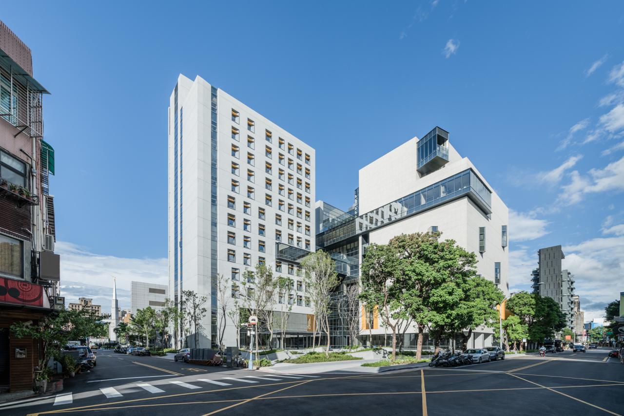 BIM建筑|政治大学公共行政及企业管理教育中心 / 潘冀联合建筑师事务所