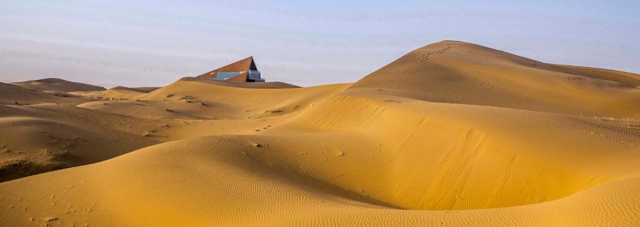 BIM建筑|大漠星河营地接待中心 / 三文建筑