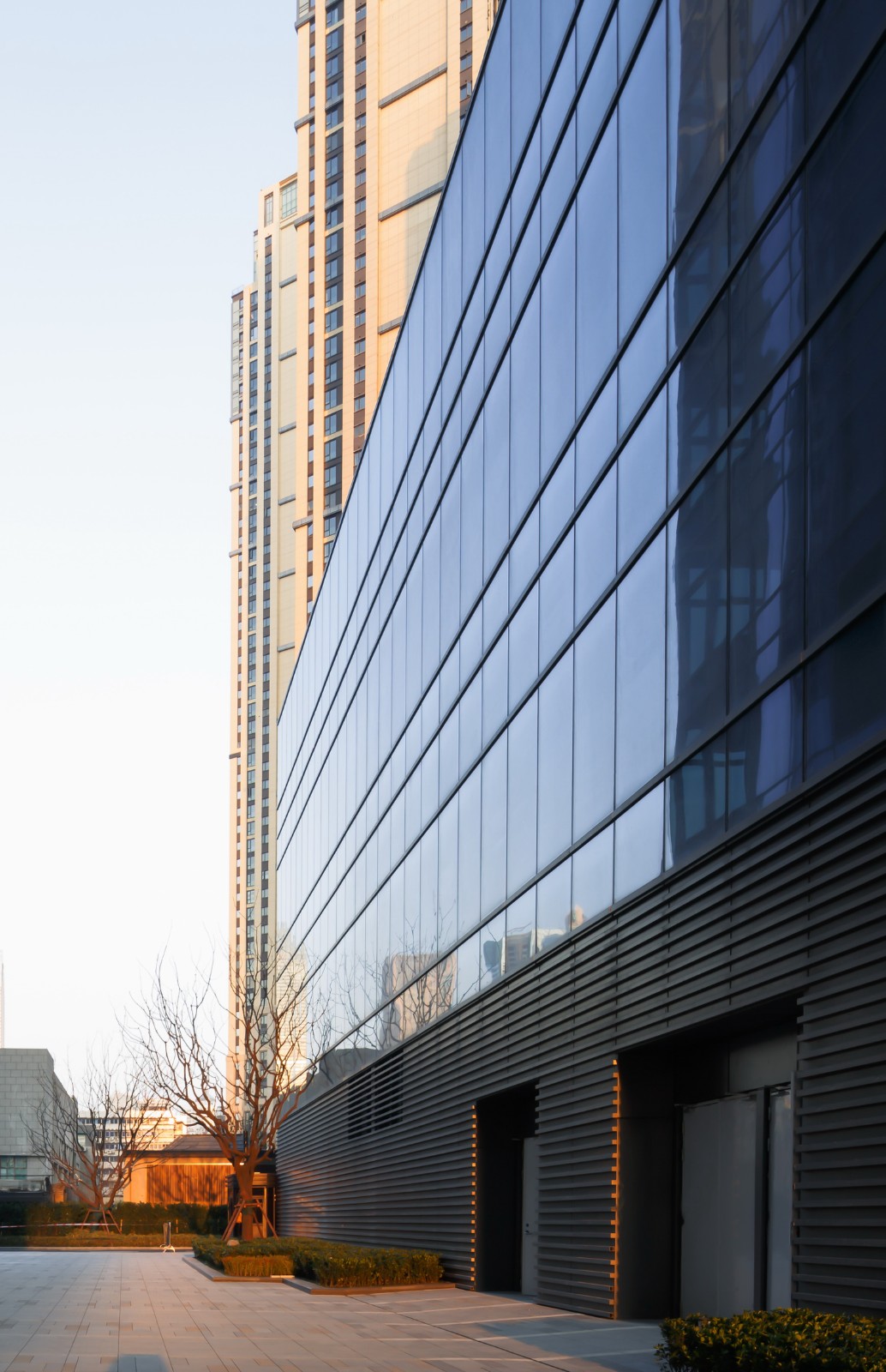 BIM建筑|城市天际线的重塑与街道生活的缝合：武汉中海中心 / 柏涛设计