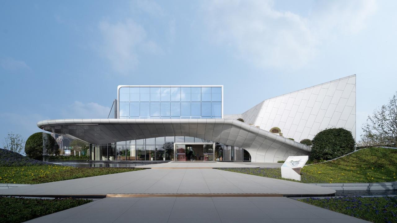 BIM建筑|赣州锦润 ▪ 滨江云宸展示中心 / 成执设计