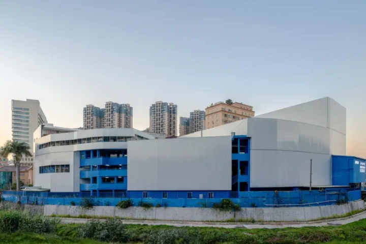BIM建筑|深圳蓝白艺术院校 / 万社设计