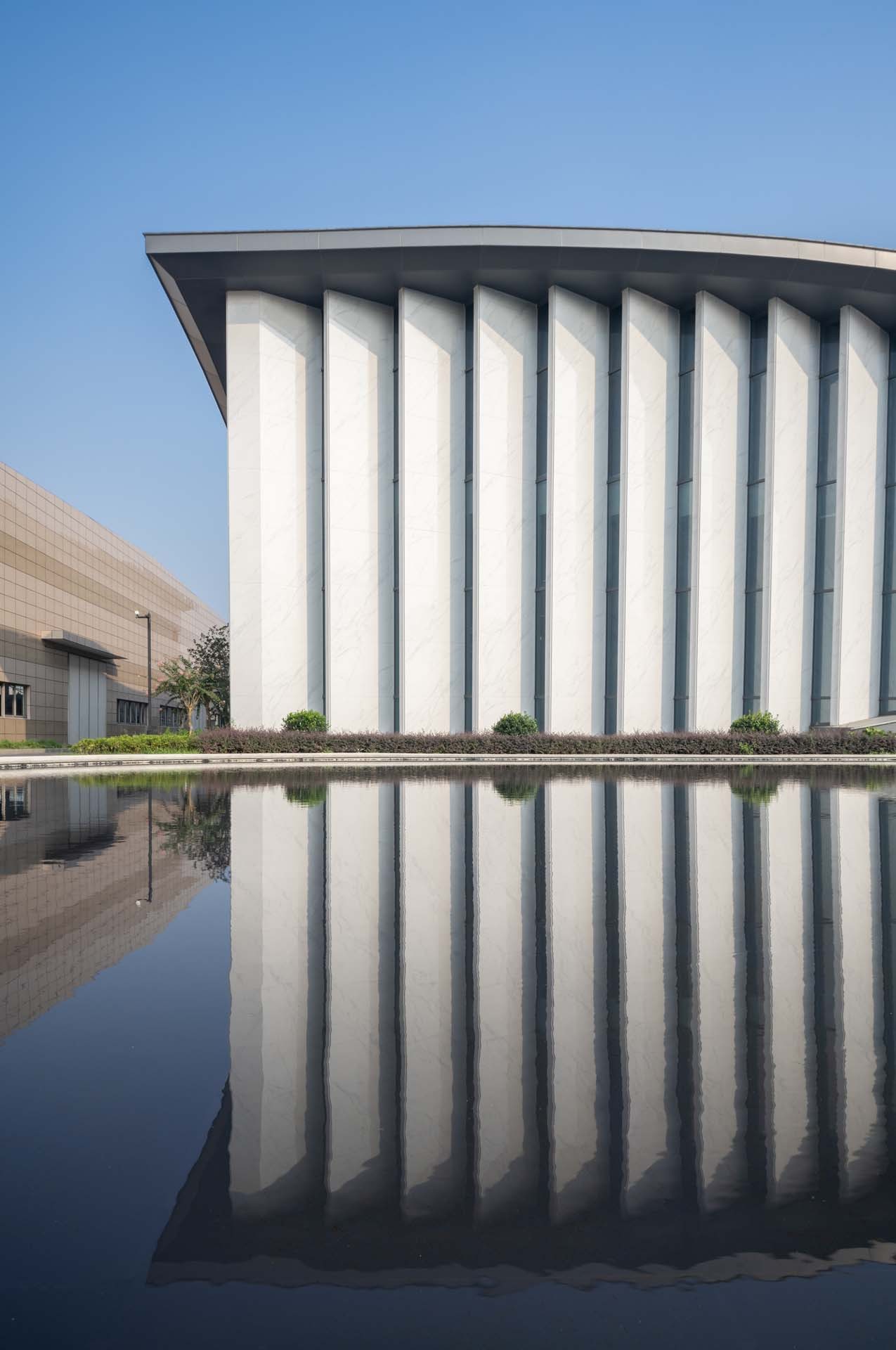 BIM建筑|诺贝尔科技文化中心 / CROX