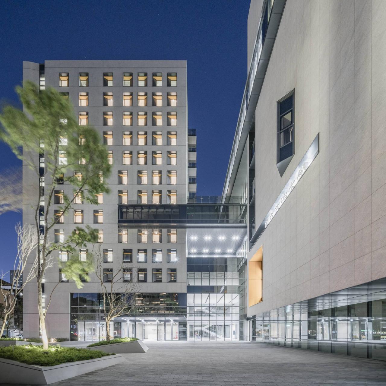 BIM建筑|政治大学公共行政及企业管理教育中心 / 潘冀联合建筑师事务所