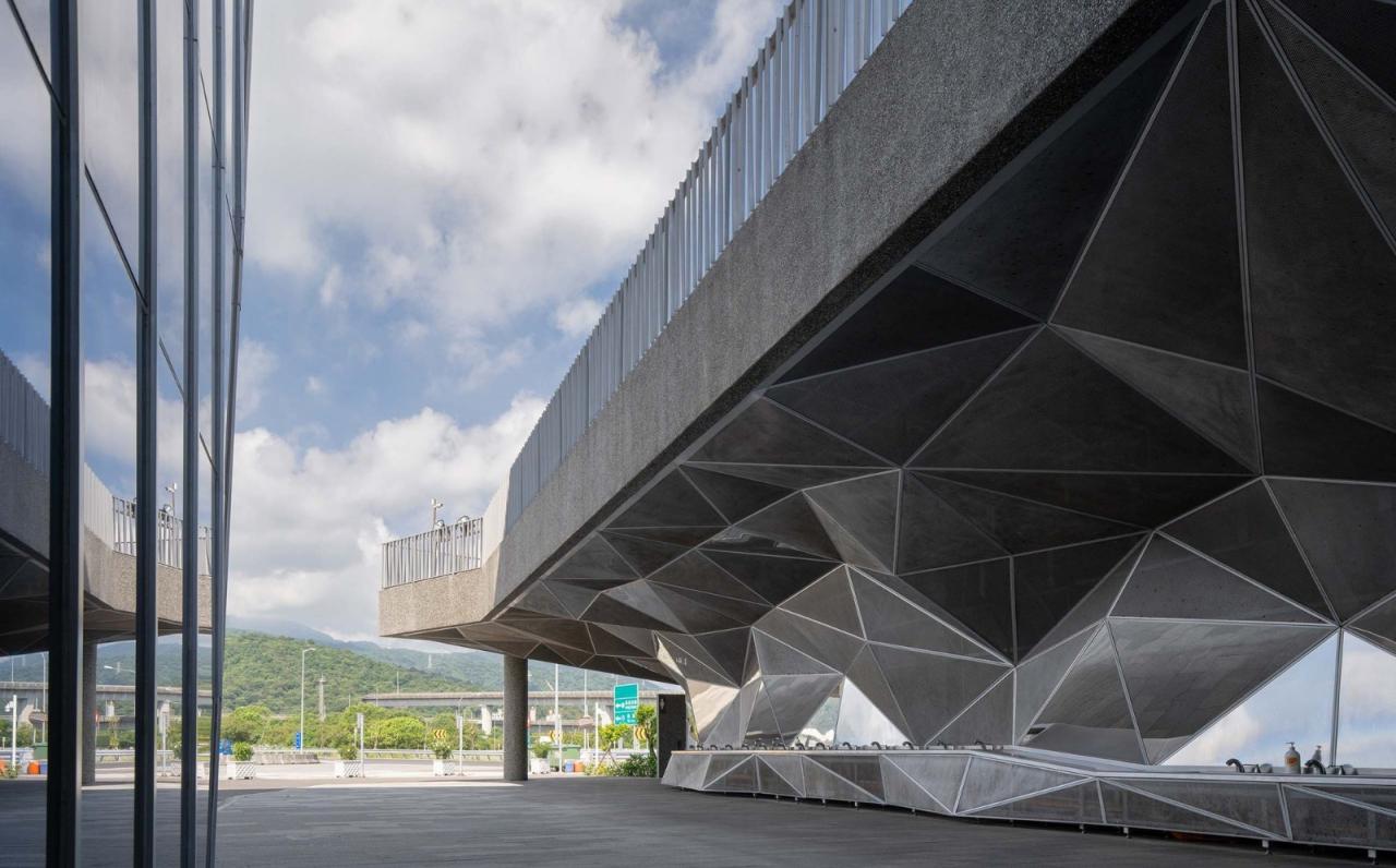 BIM建筑|苏澳高速公路休息区及服务区 / 翁祖模建筑师事务所