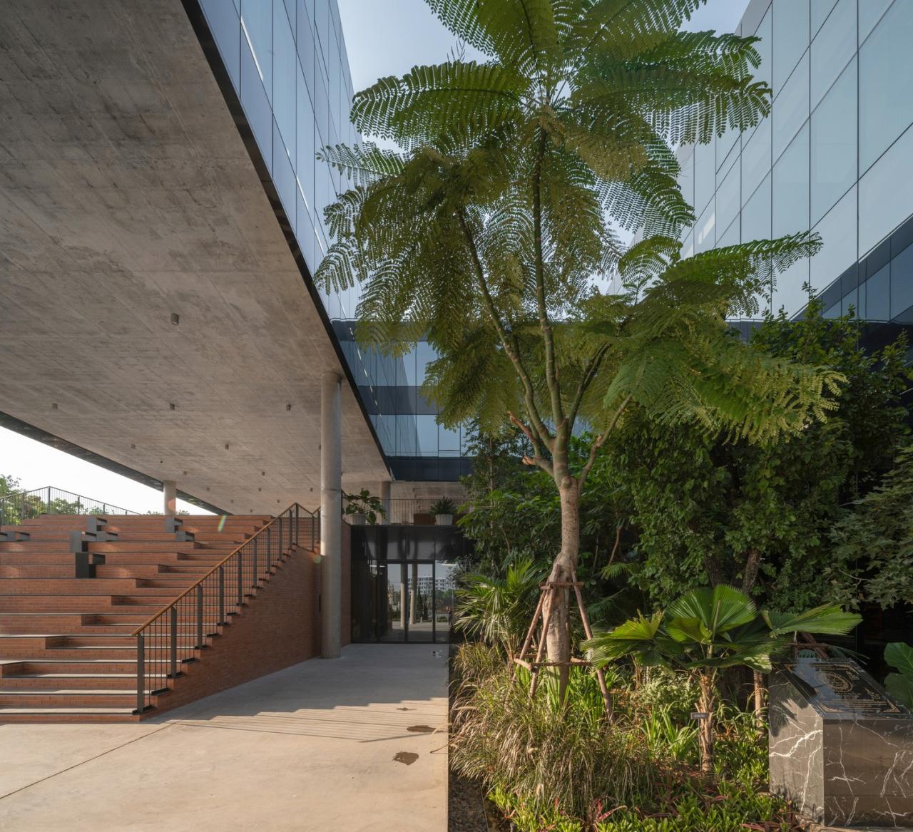 BIM建筑|Choice 公司总部 / Plan Associates