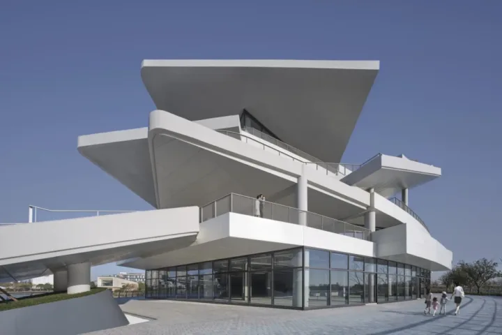 BIM建筑|漫游白色切片，上海之鱼 / 同济原作设计工作室