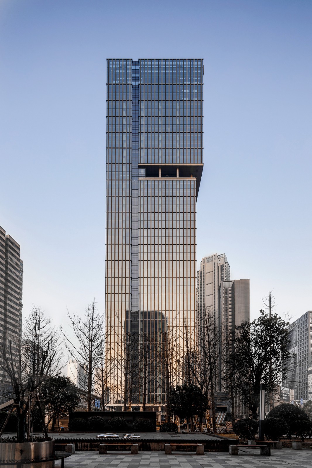 BIM建筑|城市天际线的重塑与街道生活的缝合：武汉中海中心 / 柏涛设计