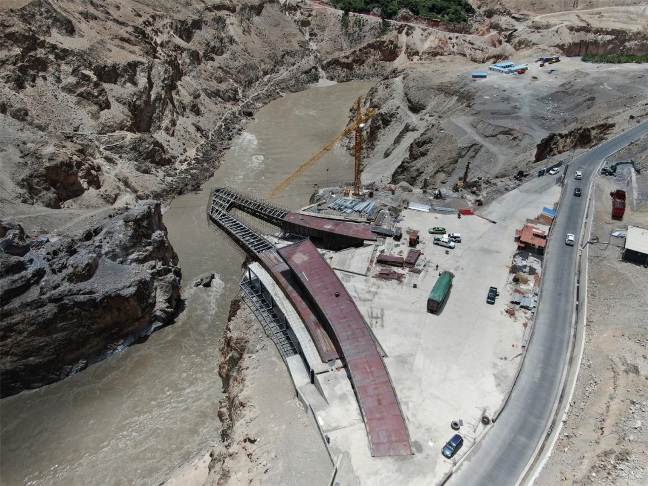 BIM建筑|高寒高海拔地区的当代建筑实践 / 小隐建筑