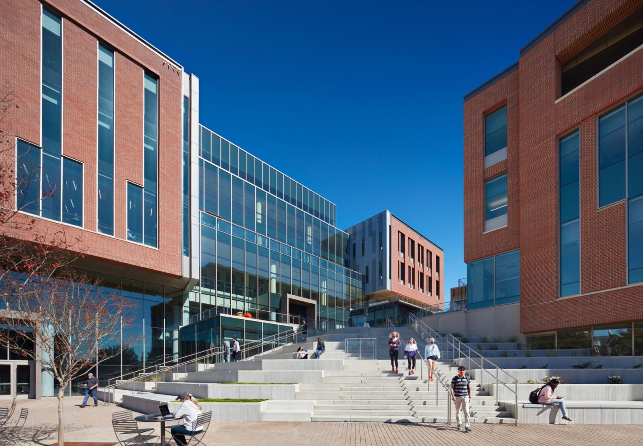 BIM建筑|Wilbur O. & Ann Powers 商学院 / LMN Architects