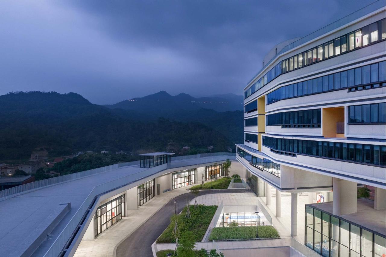 BIM建筑|厦门市思明区青少年实践基地 / 筑境设计