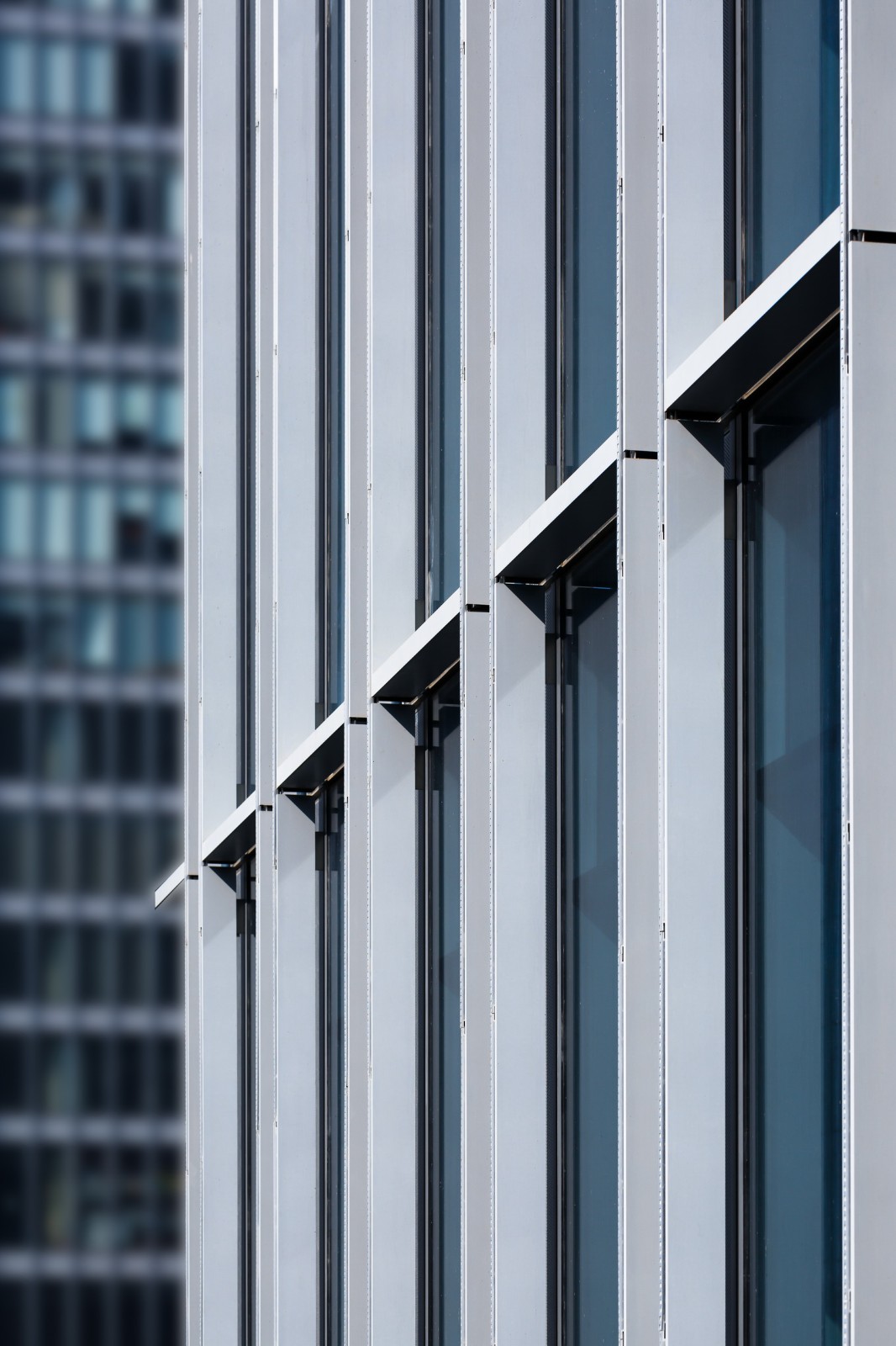 BIM建筑|城市天际线的重塑与街道生活的缝合：武汉中海中心 / 柏涛设计