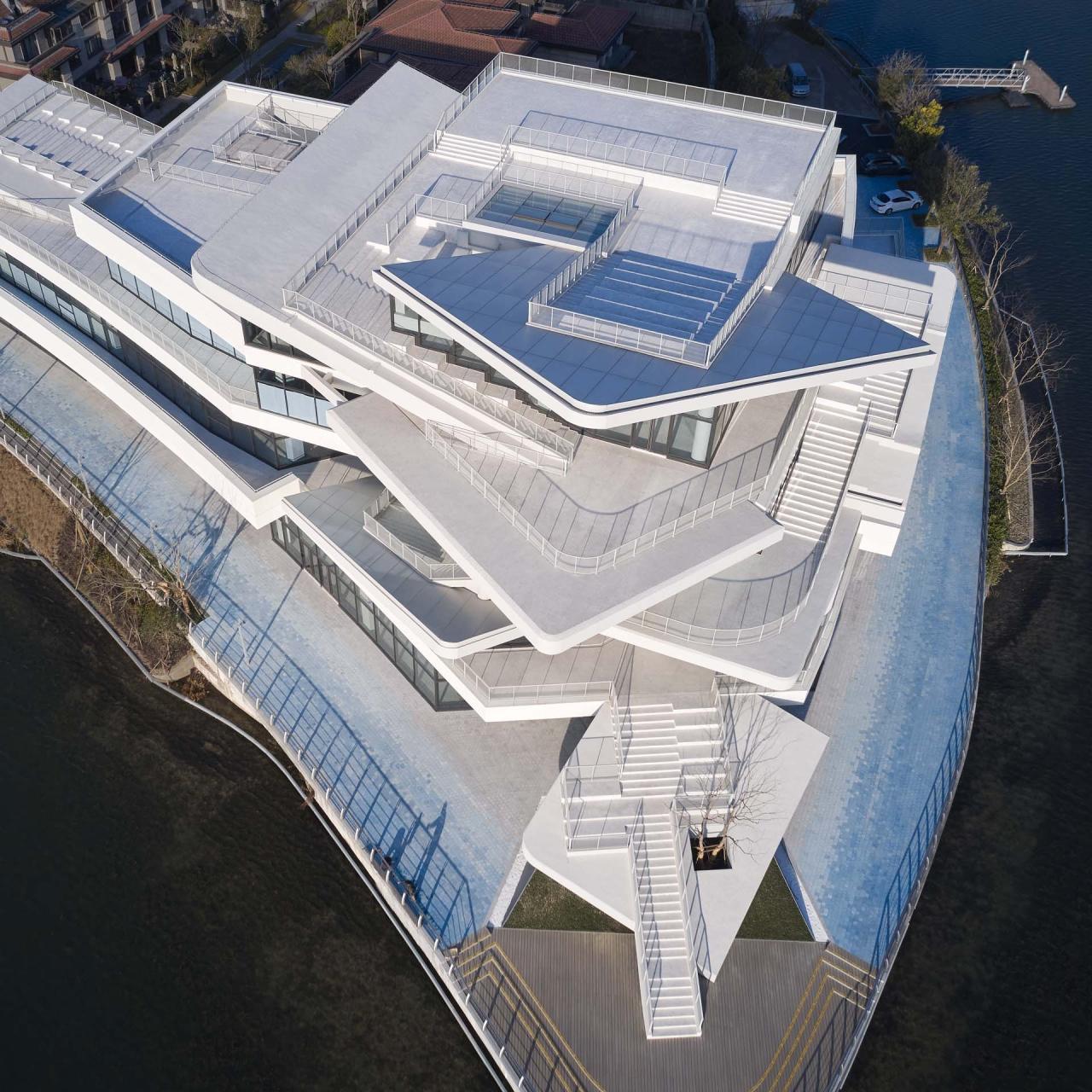 BIM建筑|漫游白色切片，上海之鱼 / 同济原作设计工作室