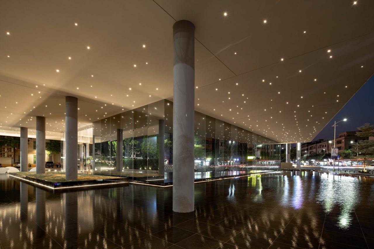 BIM建筑|东莞中科先进产业振兴展示馆 / 柏涛建筑