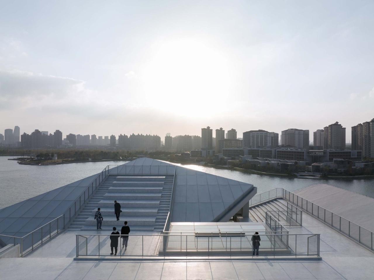 BIM建筑|漫游白色切片，上海之鱼 / 同济原作设计工作室