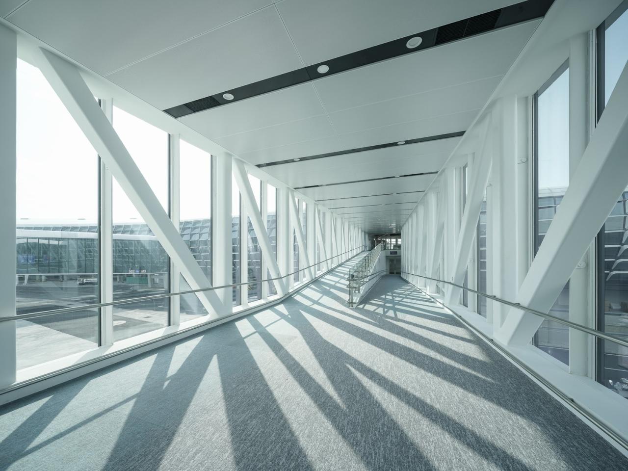 BIM建筑|航空建筑新标杆：深圳宝安国际机场卫星厅 / GDAD、Aedas、兰德隆与布朗