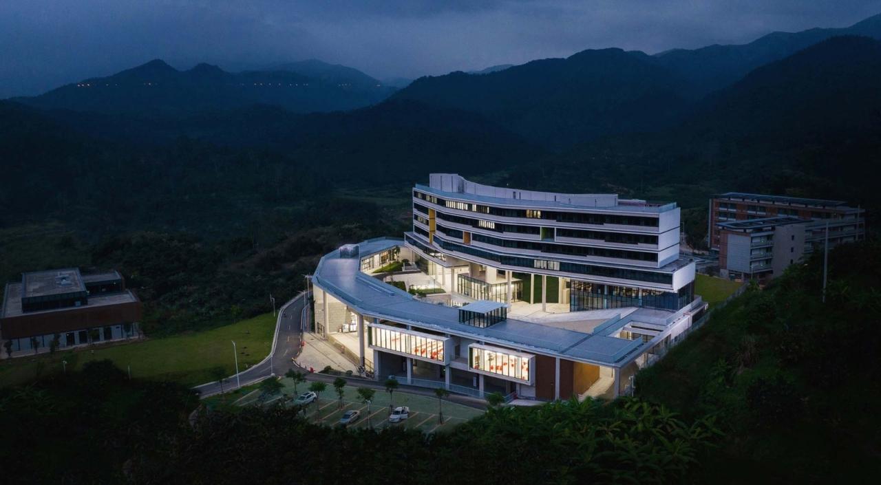 BIM建筑|厦门市思明区青少年实践基地 / 筑境设计