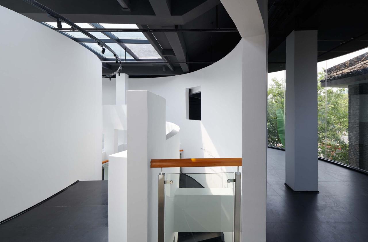 BIM建筑|“借山重影”，塘栖枇杷博物馆 / 田之间建筑