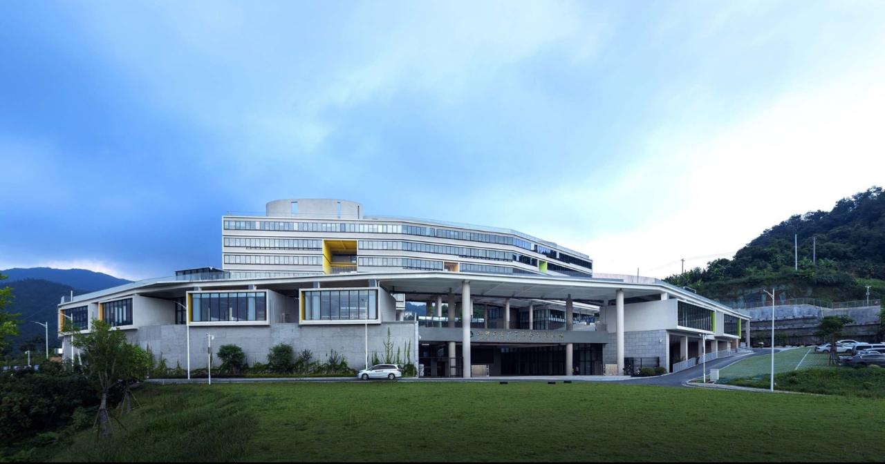 BIM建筑|厦门市思明区青少年实践基地 / 筑境设计