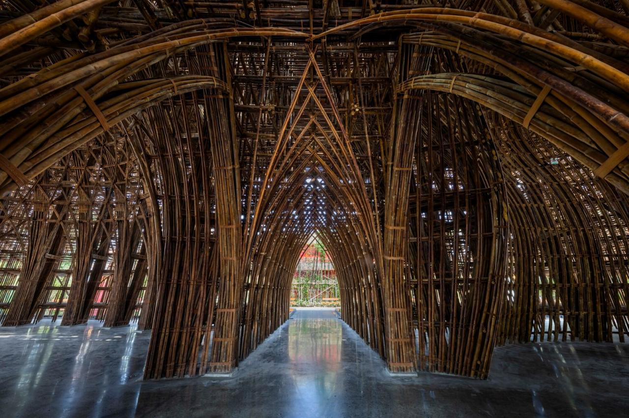 BIM建筑|42000 根竹竿，富国岛大世界欢迎中心 / 武重义建筑事务所