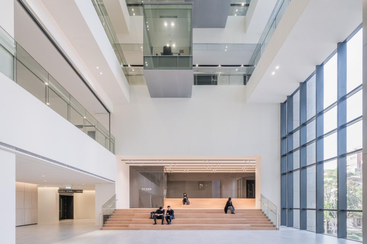 BIM建筑|政治大学公共行政及企业管理教育中心 / 潘冀联合建筑师事务所