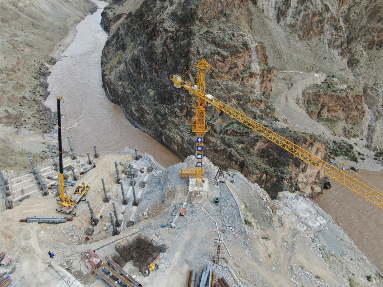 BIM建筑|高寒高海拔地区的当代建筑实践 / 小隐建筑