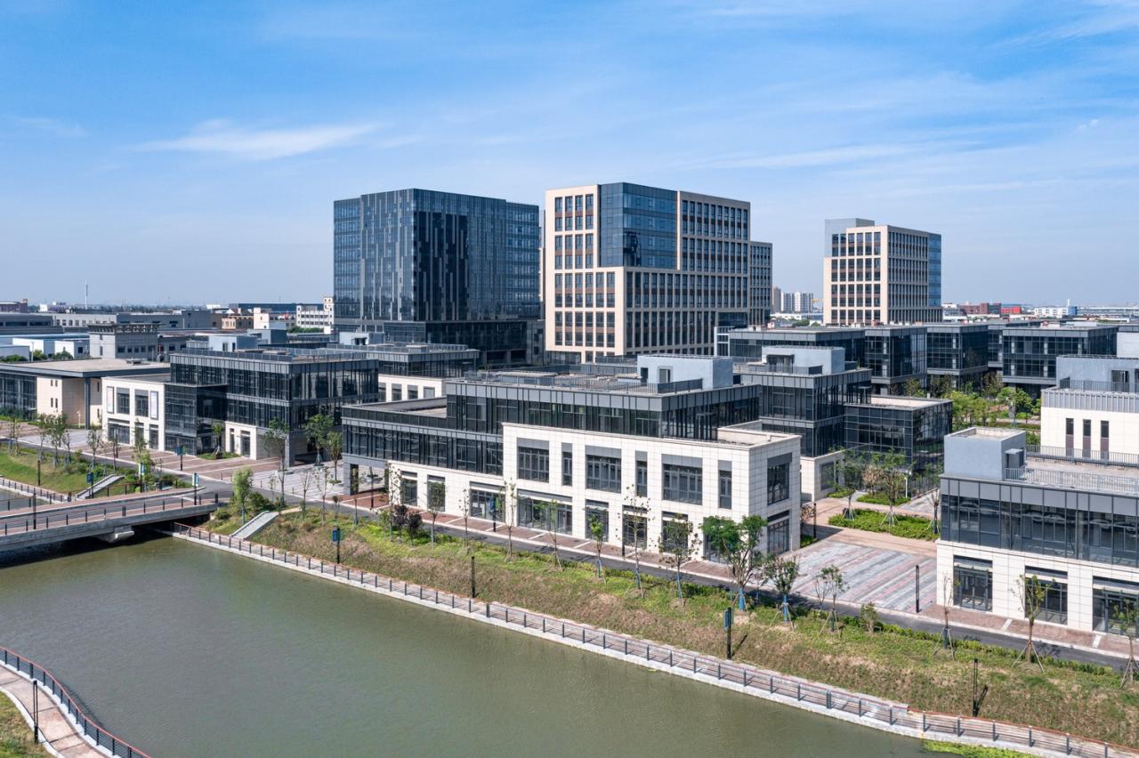 BIM建筑|“新冠疫情”和“逆全球化”冲击下，产业社区“破局”的六大路径 / 三益中国