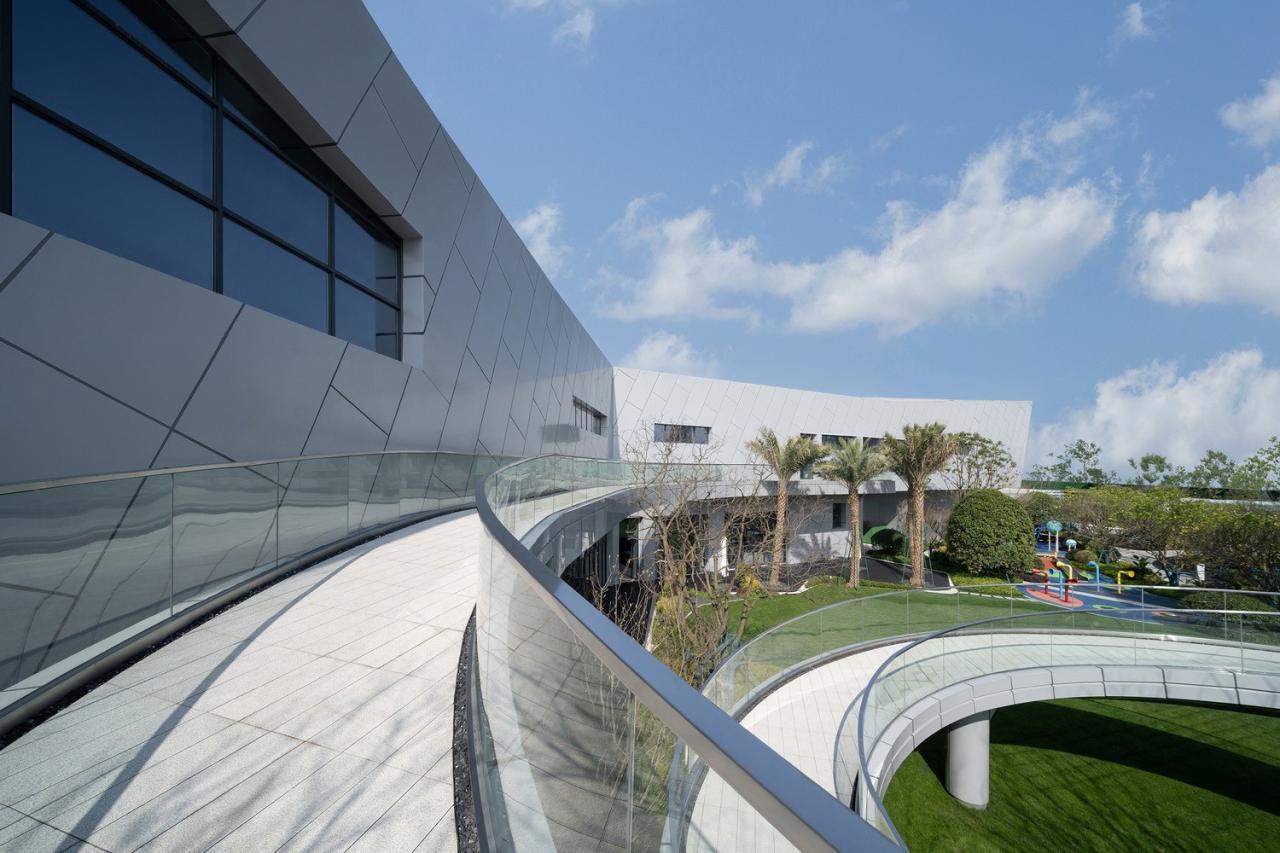 BIM建筑|赣州锦润 ▪ 滨江云宸展示中心 / 成执设计