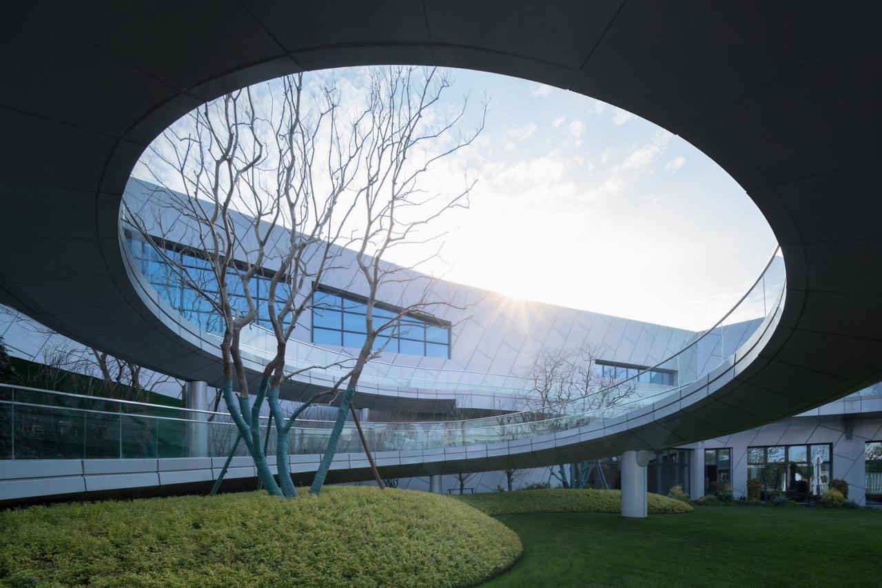 BIM建筑|赣州锦润 ▪ 滨江云宸展示中心 / 成执设计