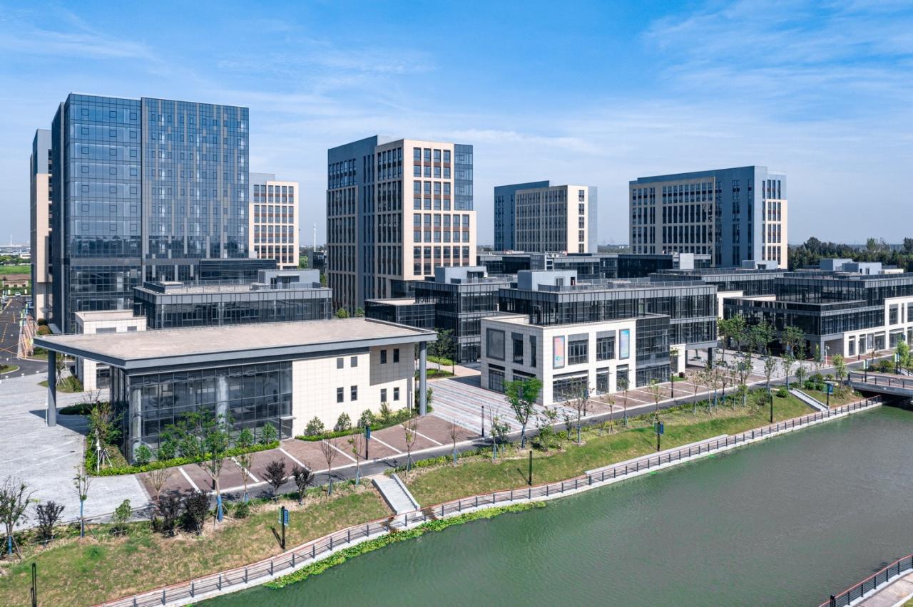 BIM建筑|“新冠疫情”和“逆全球化”冲击下，产业社区“破局”的六大路径 / 三益中国