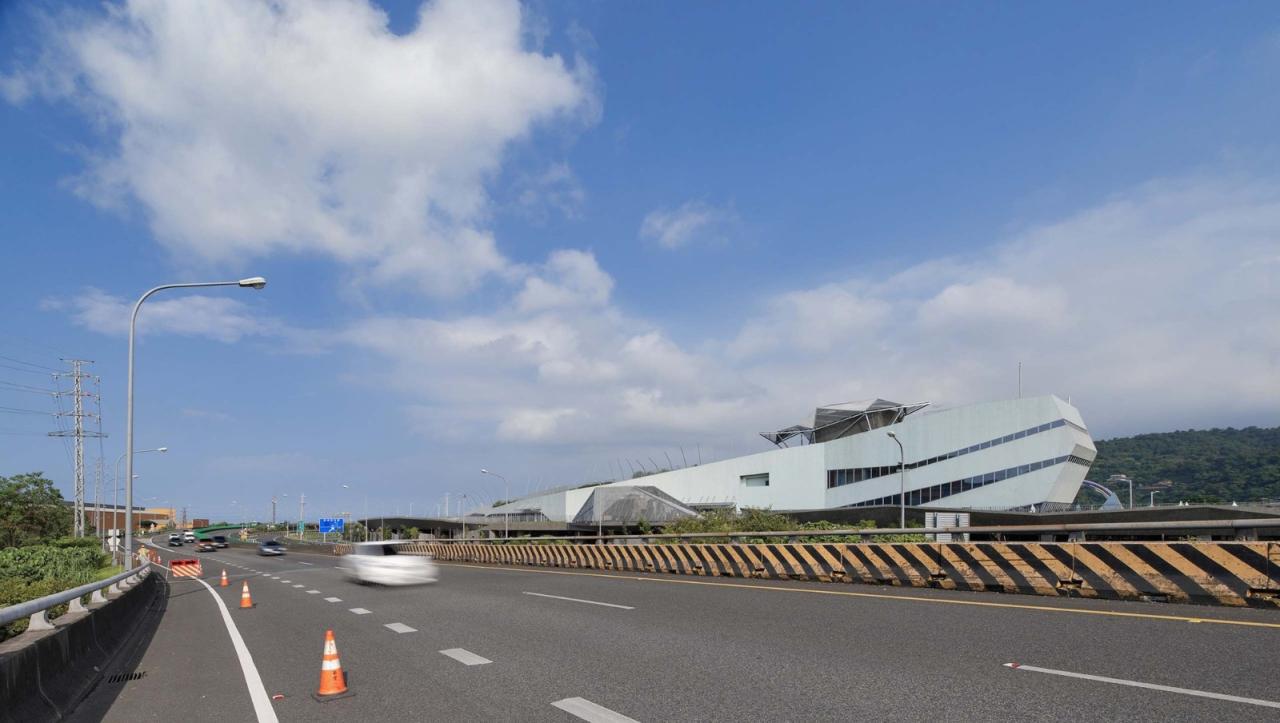 BIM建筑|苏澳高速公路休息区及服务区 / 翁祖模建筑师事务所