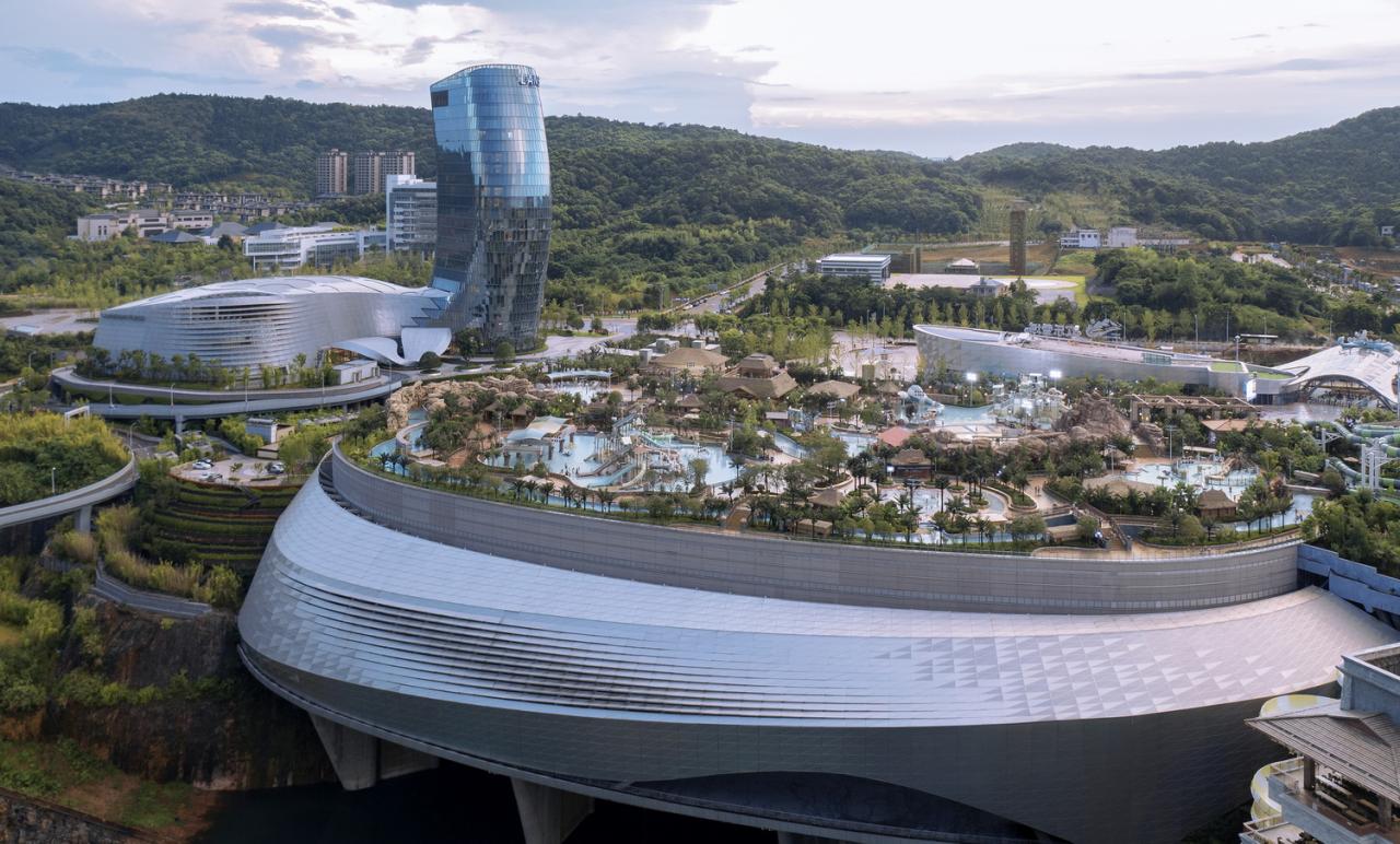 BIM建筑|长沙大王山朗豪酒店 / 蓝天组