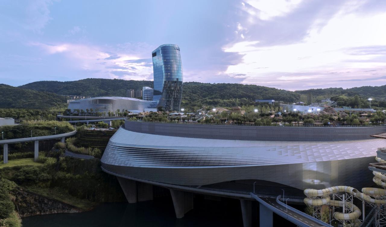 BIM建筑|长沙大王山朗豪酒店 / 蓝天组