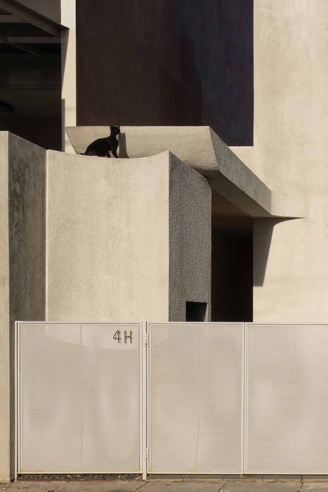 BIM建筑|狭长地形下的独立住宅：YD 住宅 / Isso Architects