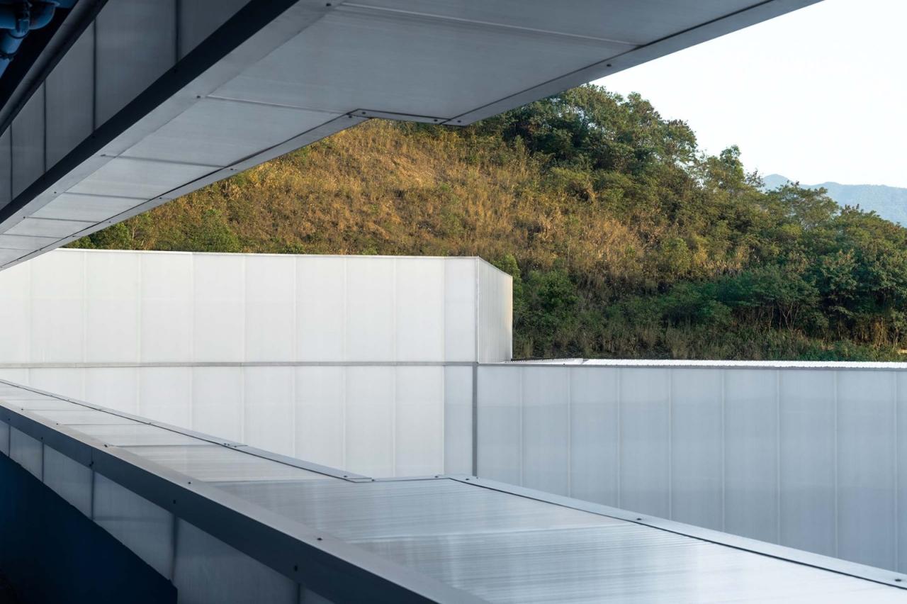 BIM建筑|深圳蓝白艺术院校 / 万社设计