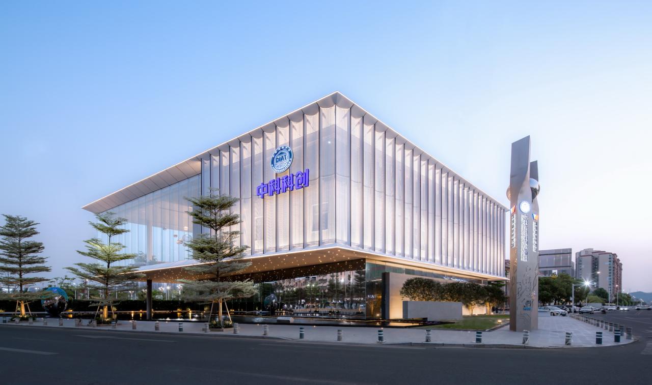 BIM建筑|东莞中科先进产业振兴展示馆 / 柏涛建筑