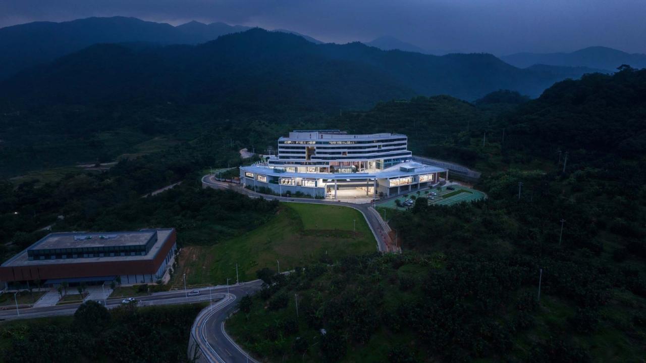 BIM建筑|厦门市思明区青少年实践基地 / 筑境设计