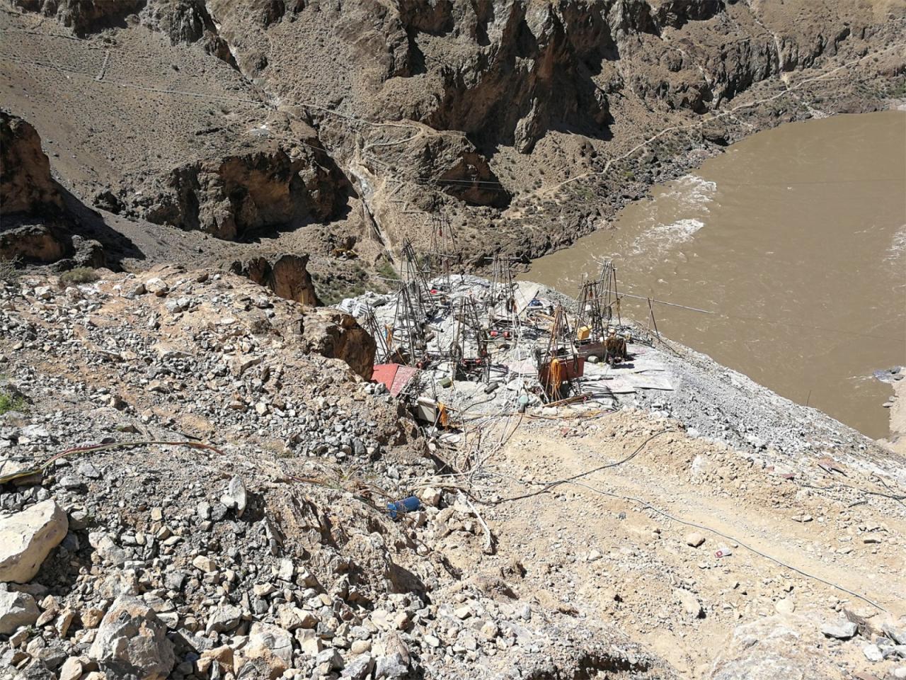 BIM建筑|高寒高海拔地区的当代建筑实践 / 小隐建筑