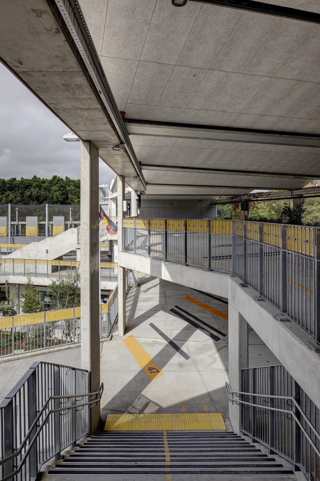 BIM建筑|Ultimo 公立小学/ DesignInc+ Lacoste + Stevenson + bmc2 architectes