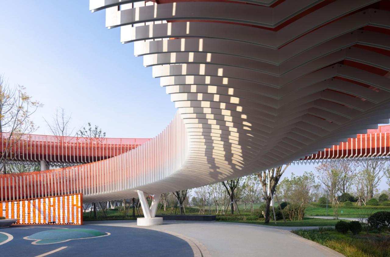 BIM建筑|成都大运会东安湖场馆景观连廊 / 四周建筑