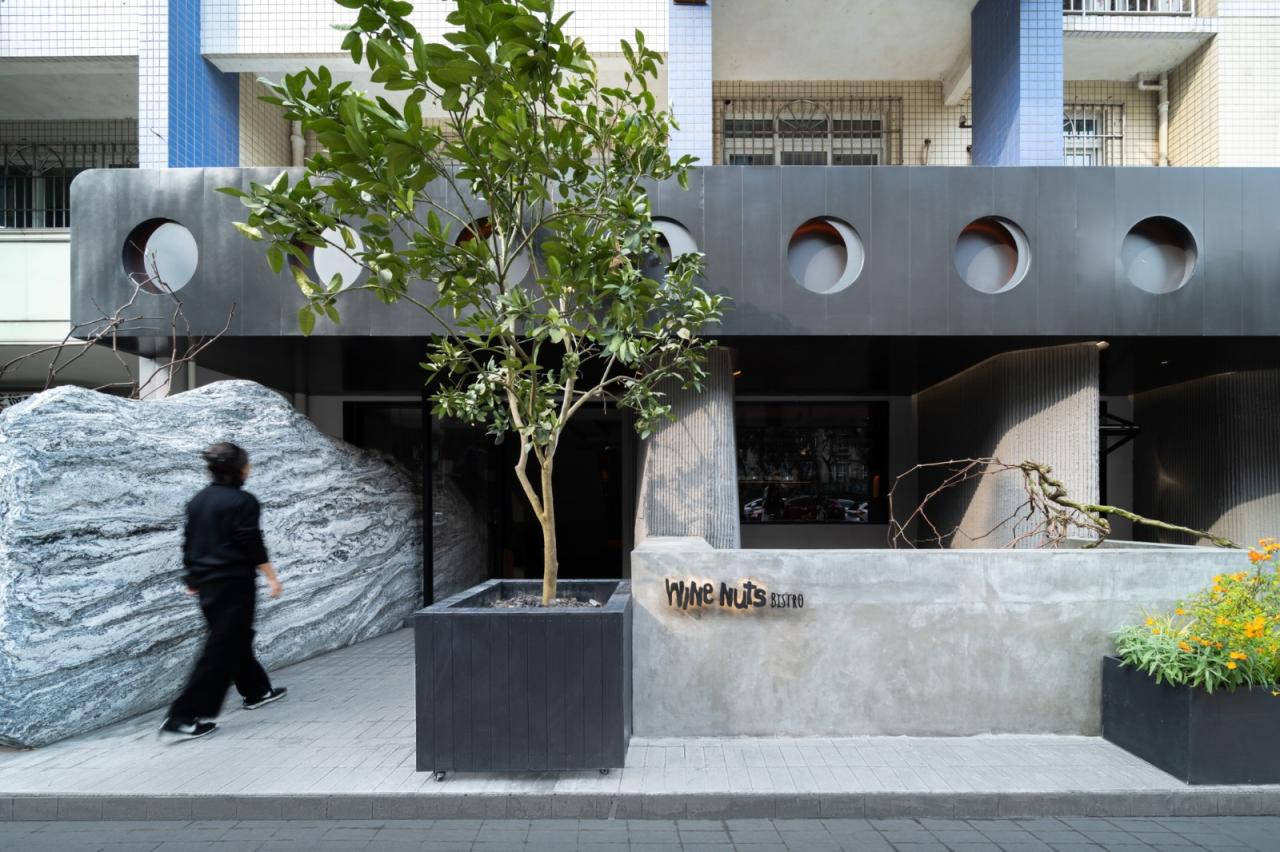 BIM建筑|Wine Nuts酒疯子餐酒吧 / 未韬建筑