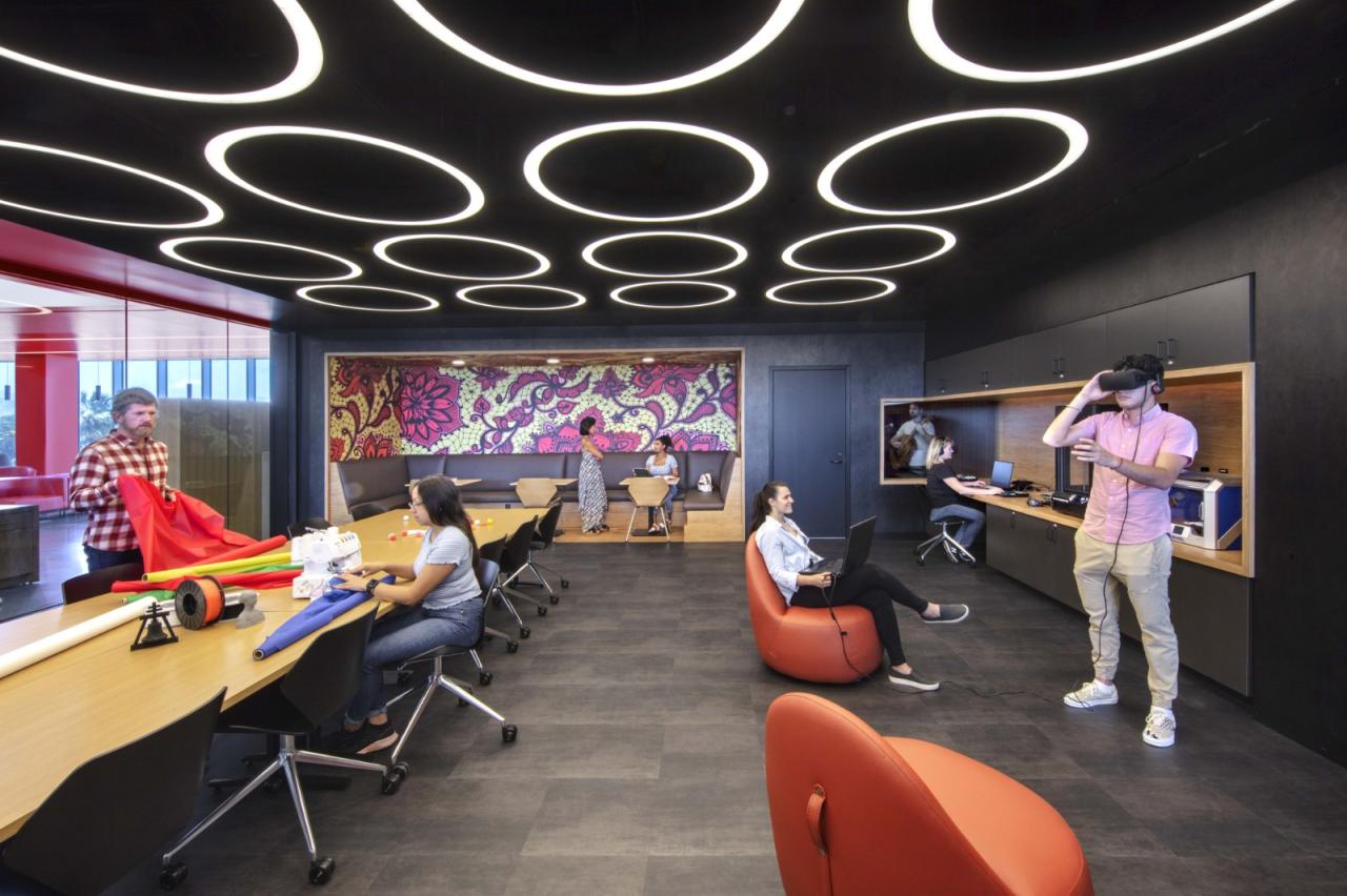 BIM建筑|Riverside 市立图书馆 / Johnson Favaro