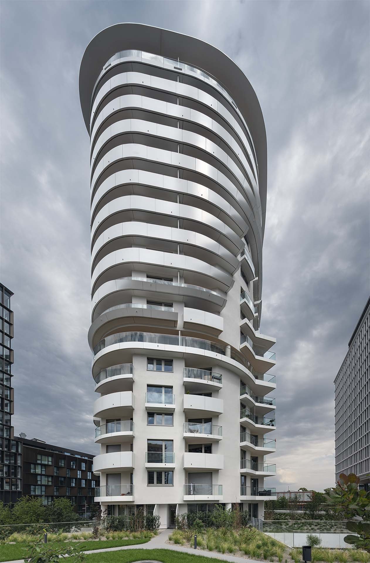 BIM建筑|贝尔维尤塔 / 蓝天组