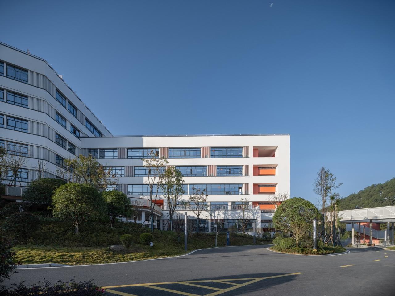 BIM建筑|吉首中驰·湘郡礼德学校（一期）/ 象外营造工作室