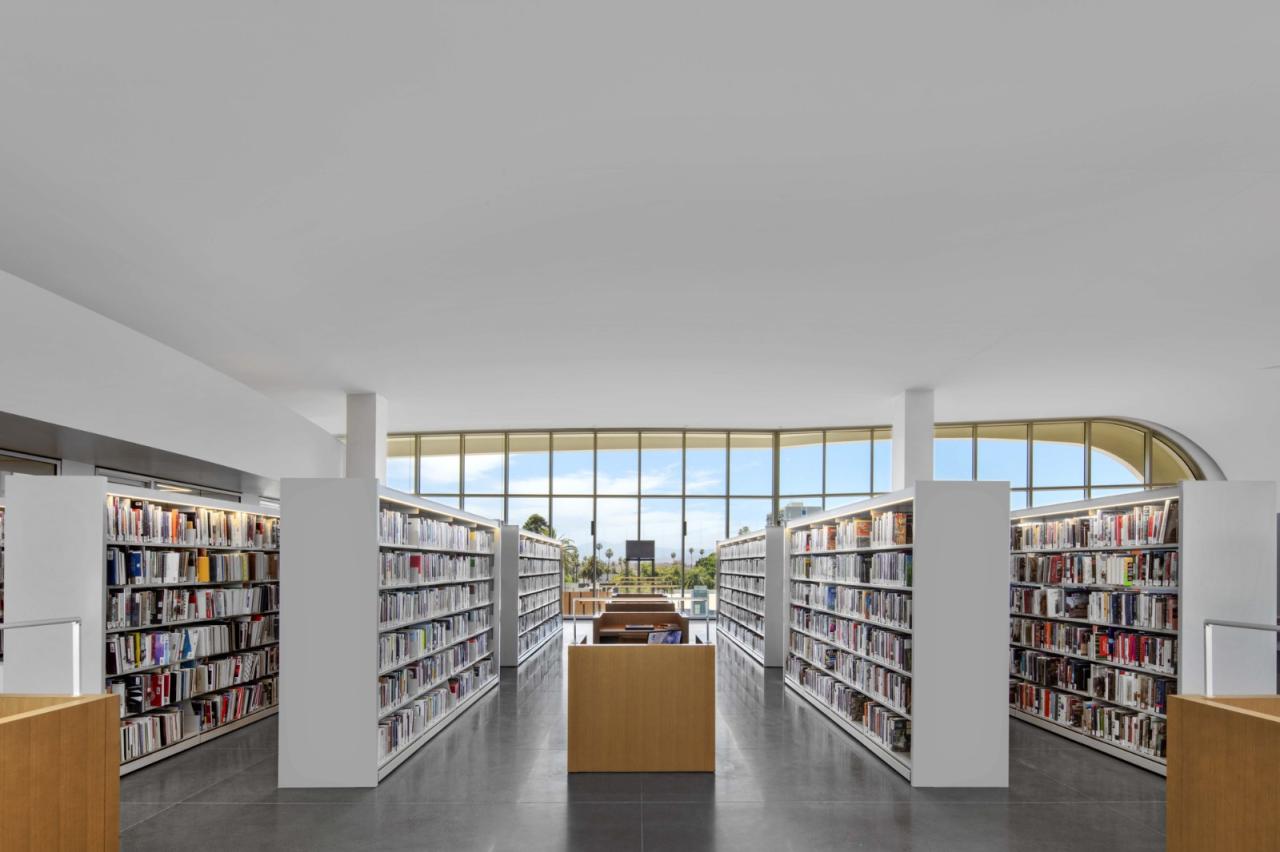 BIM建筑|Riverside 市立图书馆 / Johnson Favaro