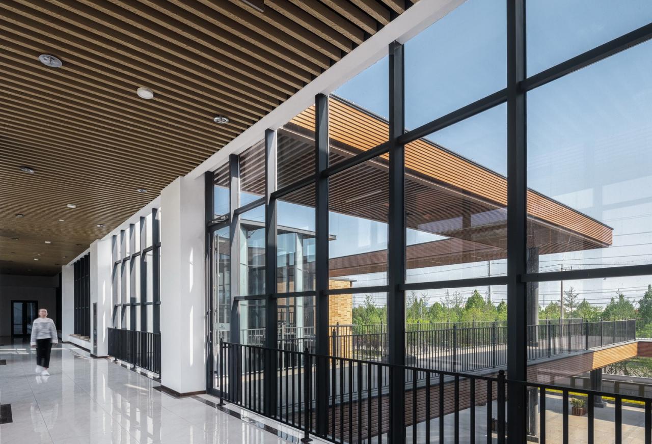 BIM建筑|废弃厂房改造康养配套 / 栖城设计