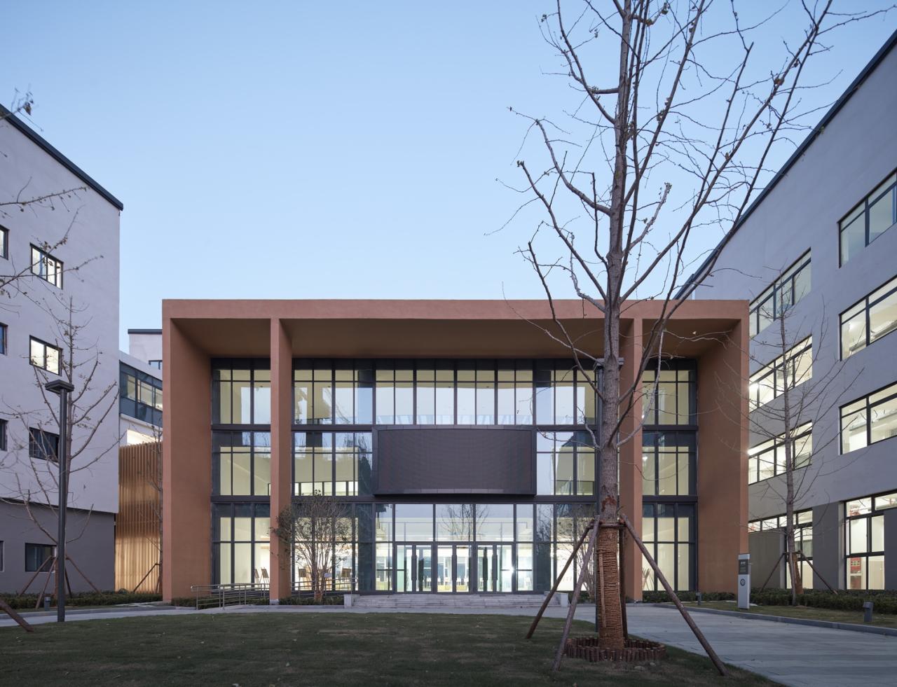 BIM建筑|“时间的容器”——郑州爱华国际学校 / UA尤安设计