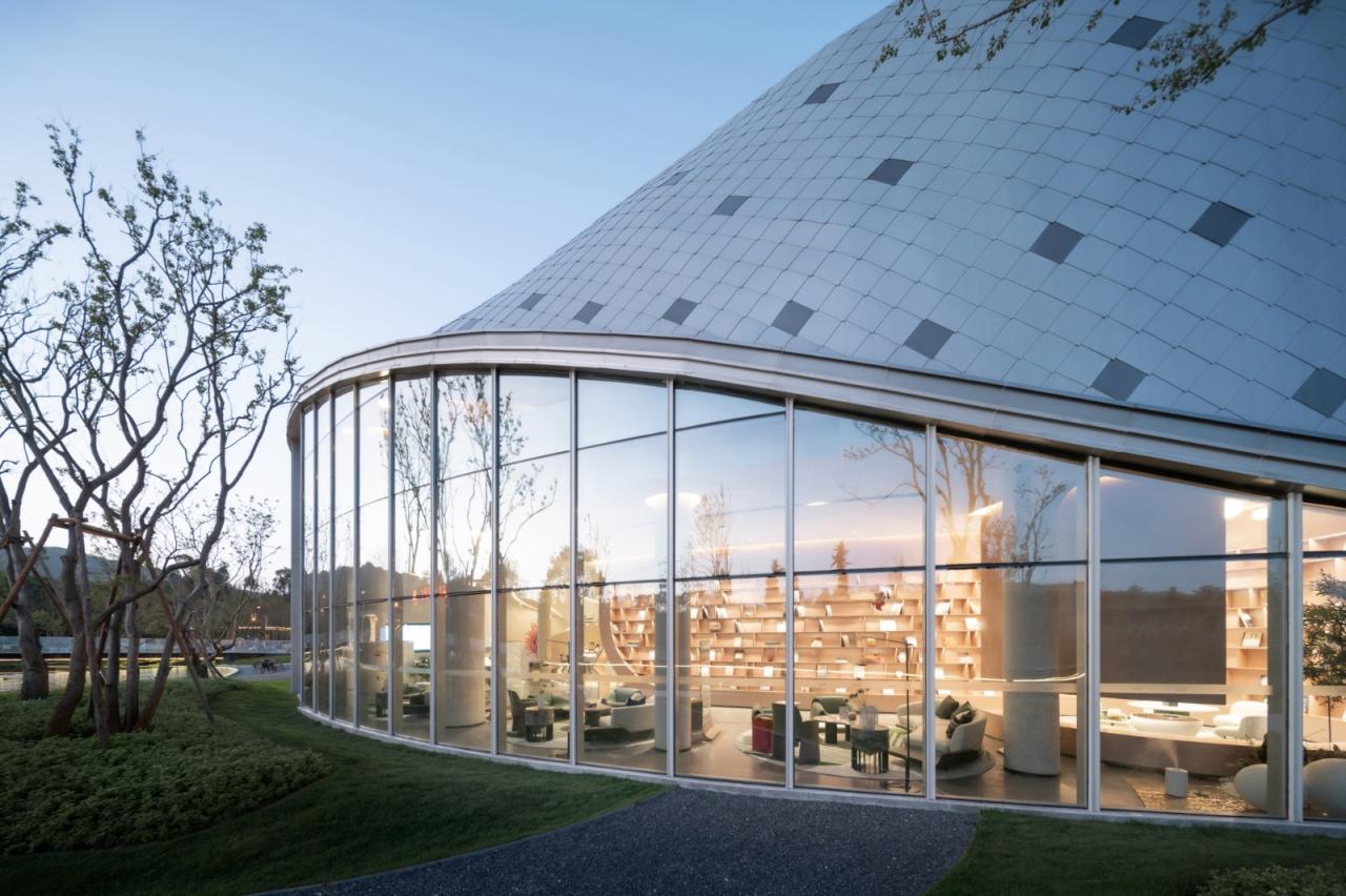 BIM建筑|丝带萦绕于山林间的遐想-昆明华侨城 ▪ 滇中乐活城社区中心 / 成执设计