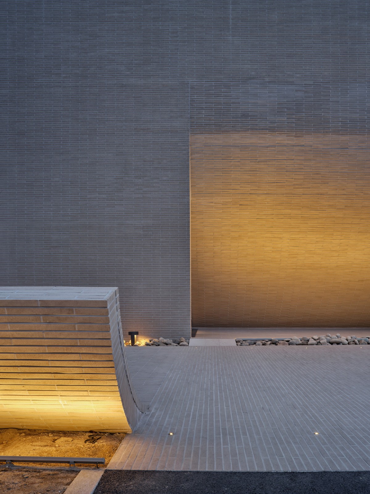 BIM建筑|流水墙体，泰瑞咖啡馆 / NAMELESS Architecture